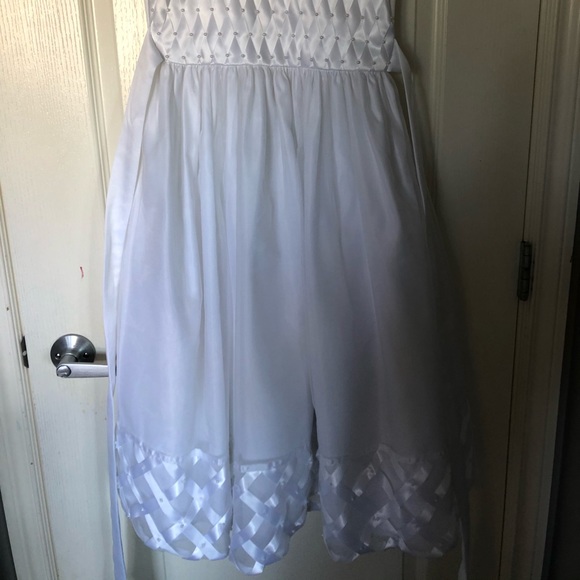 FORMAL WHITE YOUTH DRESSS - Picture 3 of 4